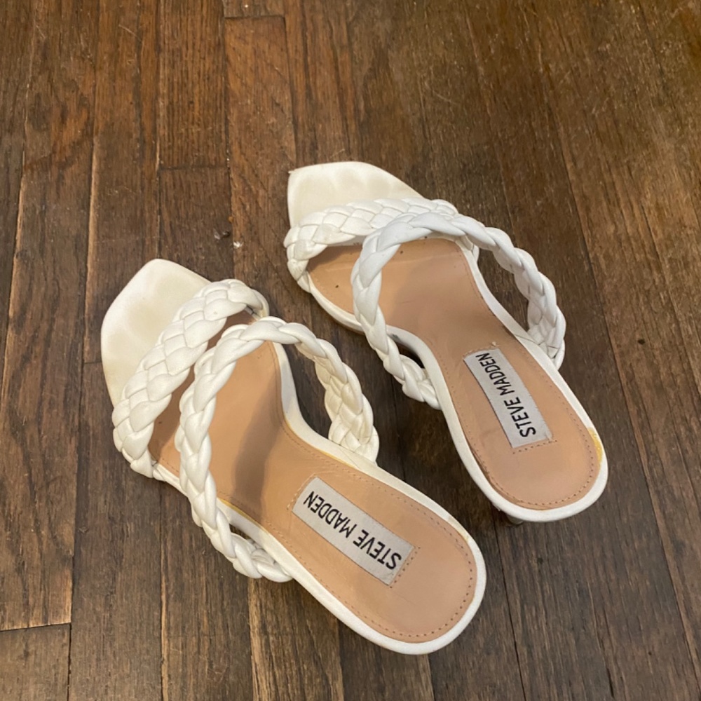 sandals - Picture 2 of 2